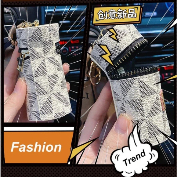 Lipstick Bag Keychain In White - Picture 5 of 8